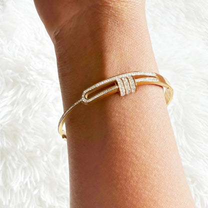 سوار إلكترا