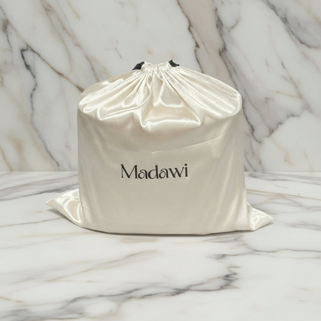 شنطة التجميل والسفر الفاخرة من مضاوي